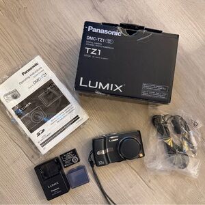 Panasonic LUMIX Point & Shoot Camera